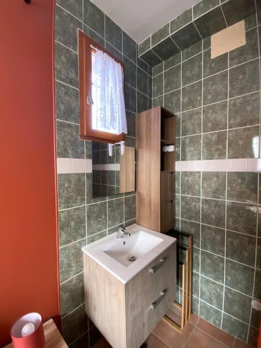 Holiday home L'olivier Avec Piscine Vallon-Pont-d'Arc